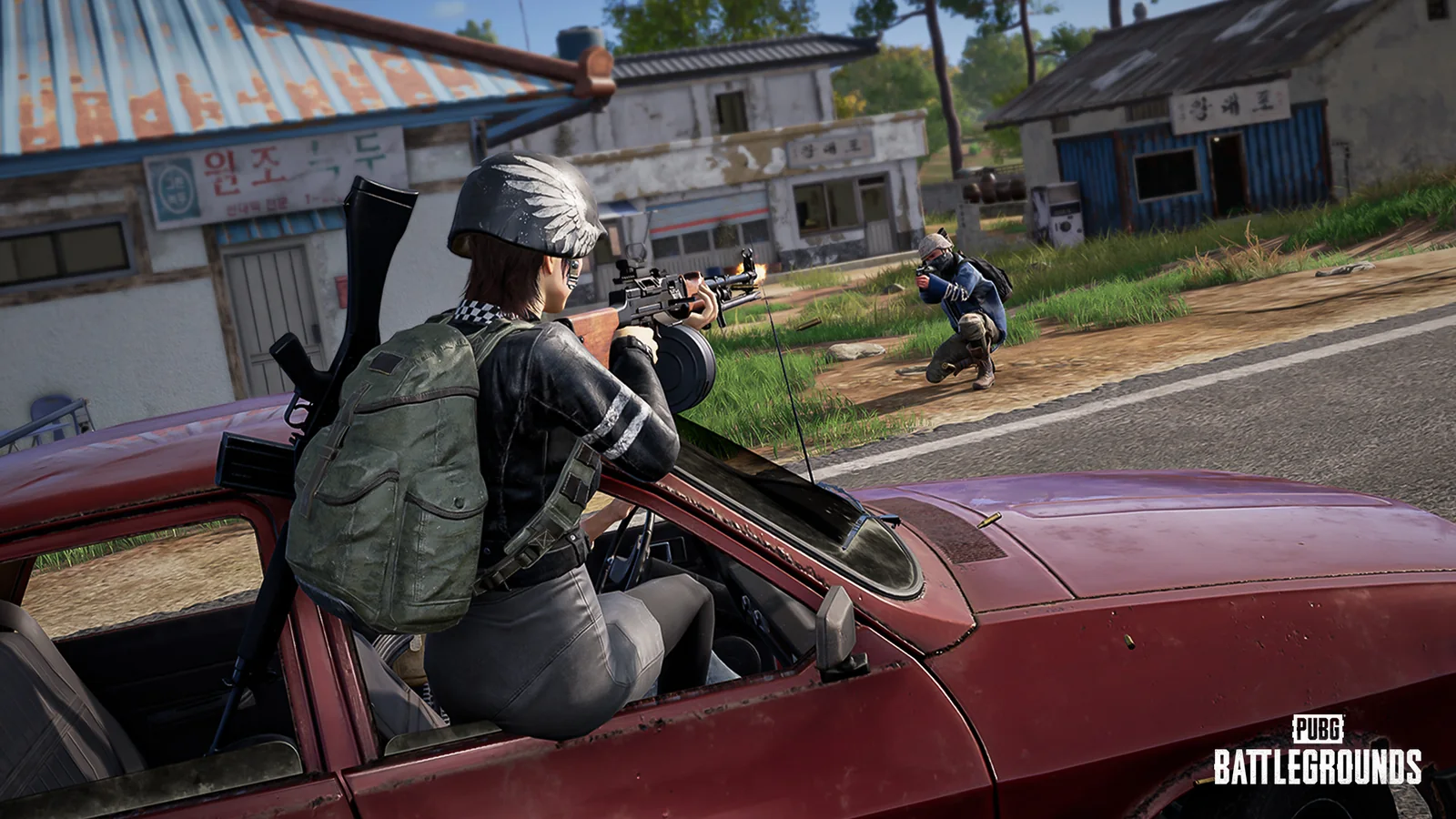 차량 창문 밖으로 몸을 내밀고 사격하는 PUBG 플레이어